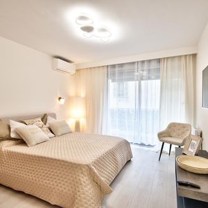 Property in Carre d'Argent