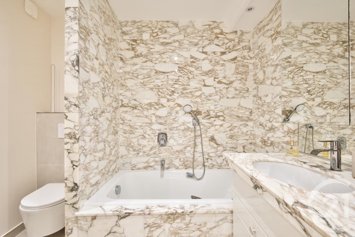 Property photo in Carre d'Argent