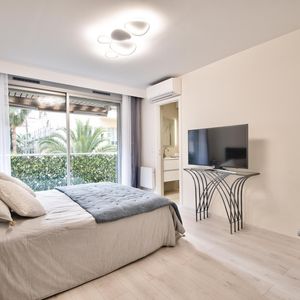 Property in Carre d'Argent