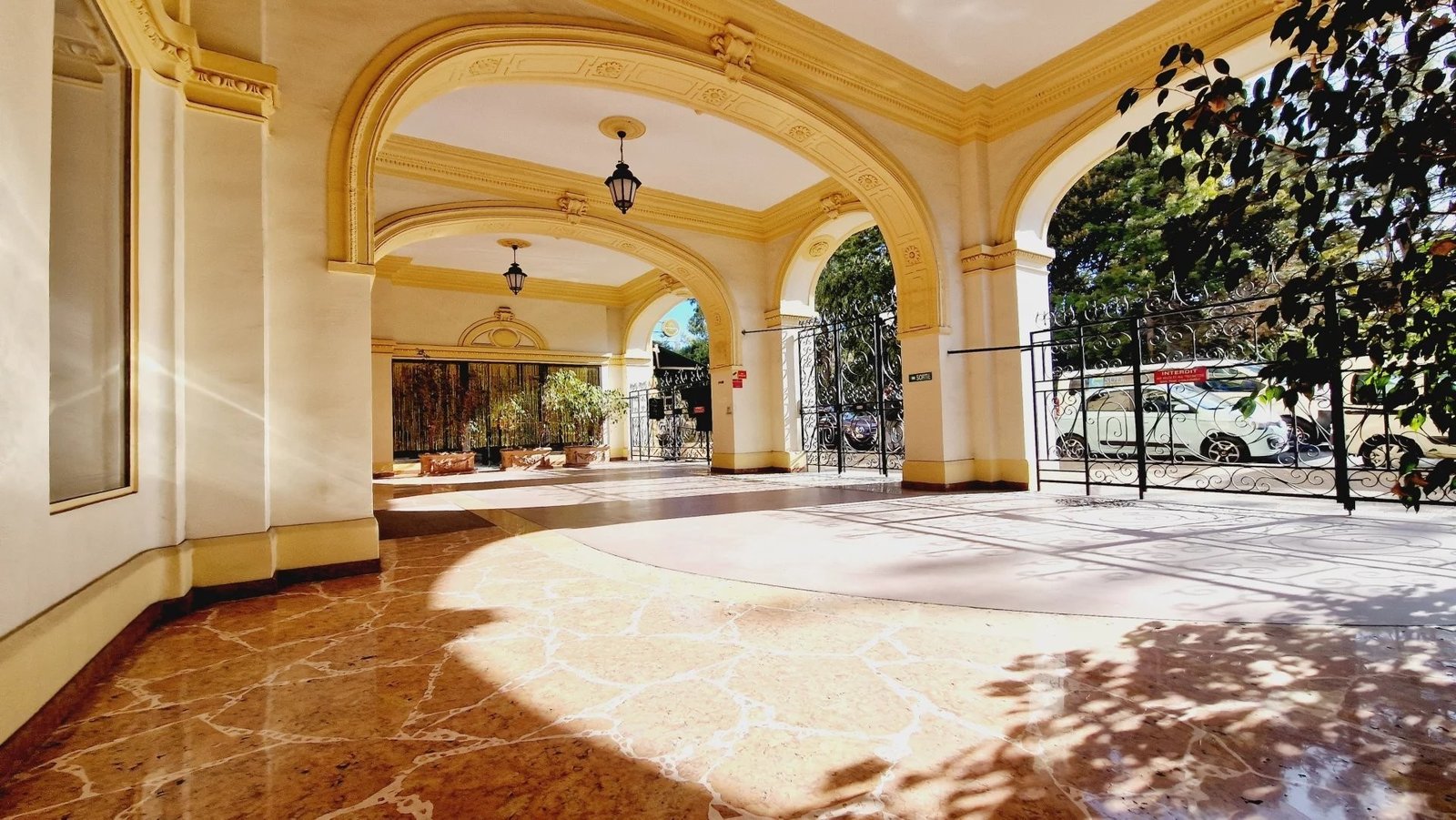 Property photo in Carre d'Argent