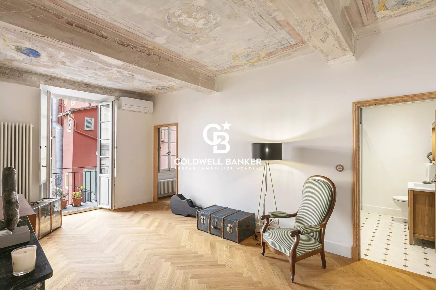 Property photo in Carre d'Argent