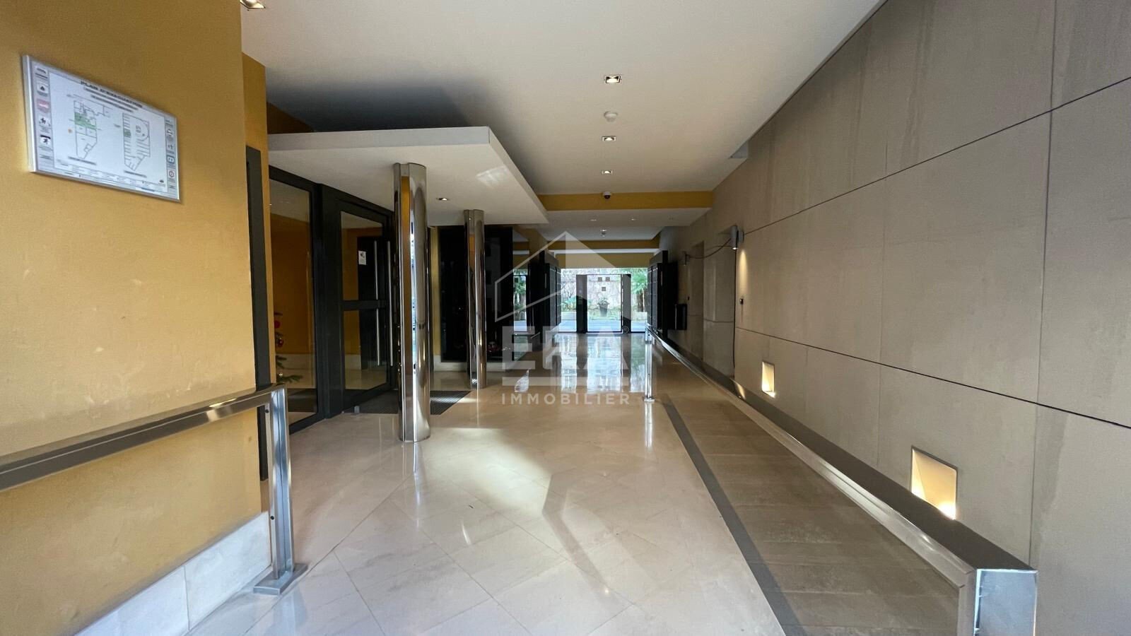 Property photo in Carre d'Argent