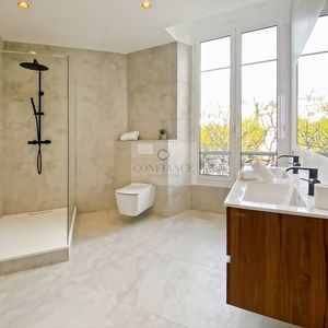 Property in Carre d'Argent