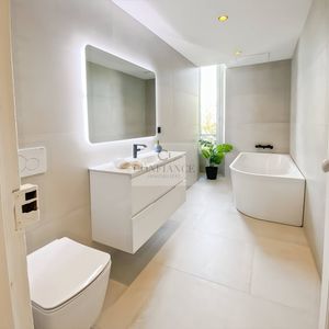 Property in Carre d'Argent