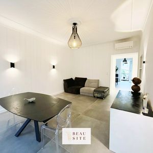 Property in Carre d'Argent