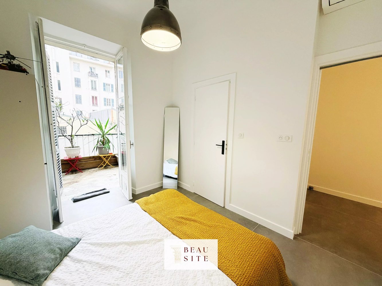 Property photo in Carre d'Argent