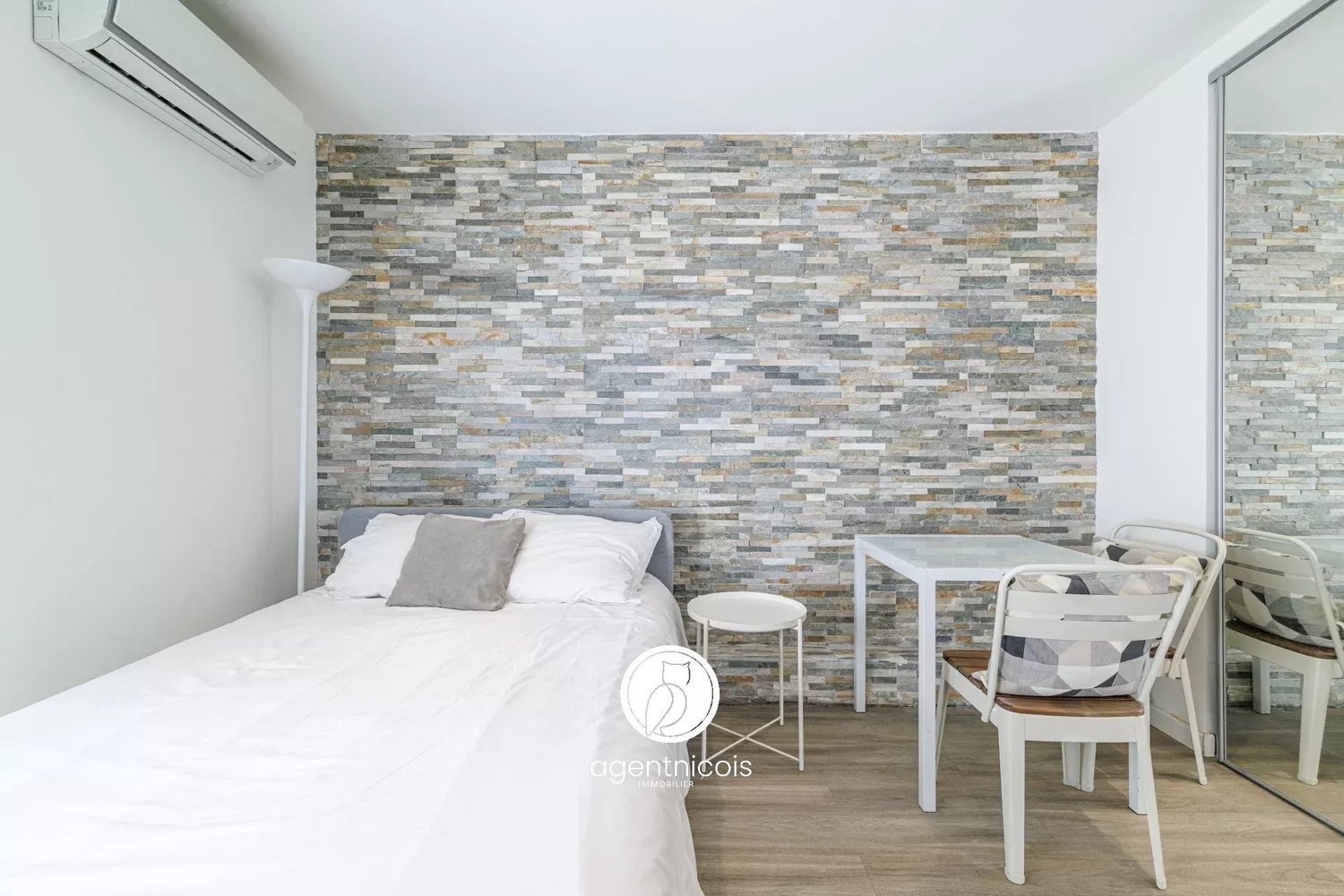 Property photo in Carre d'Or