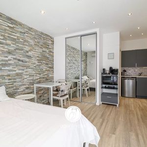 Property in Carre d'Or