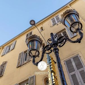 Property in Carre d'Or