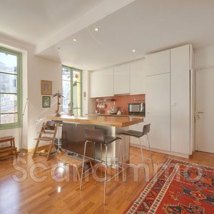 Property in Carre d'Or