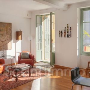 Property in Carre d'Or
