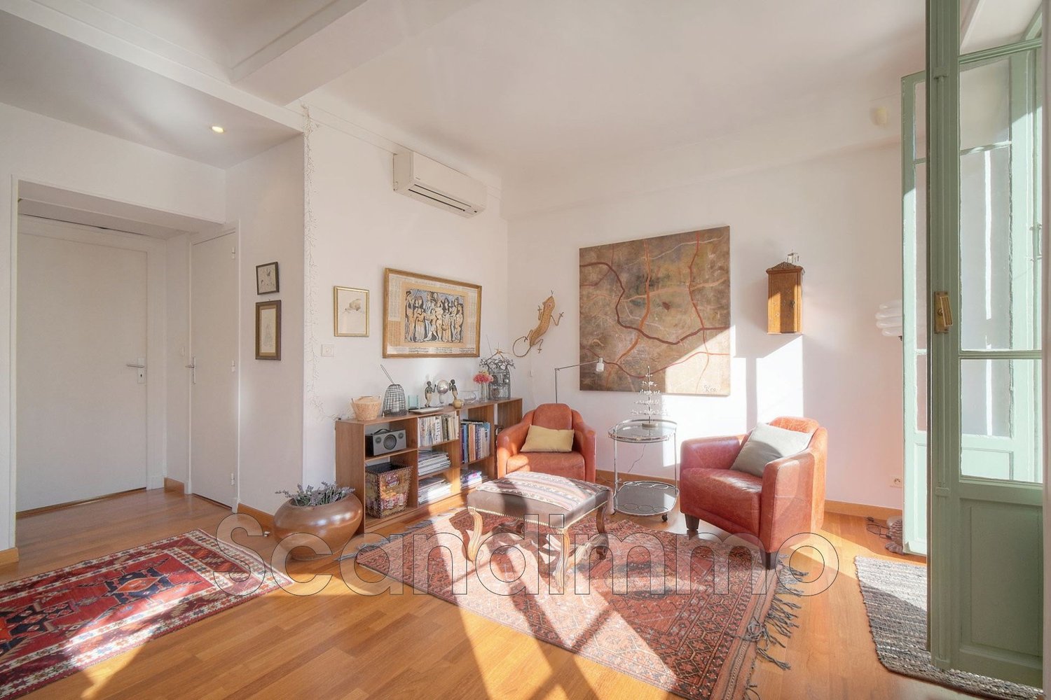 Property photo in Carre d'Or