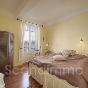 Property in Carre d'Or