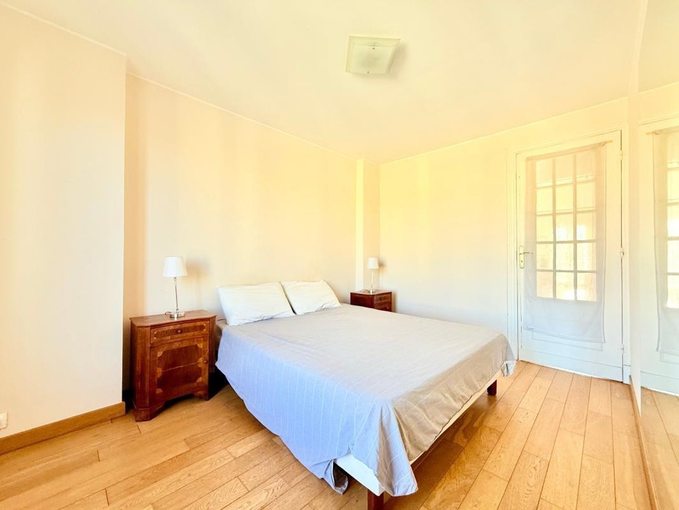 Property photo in Carre d'Or