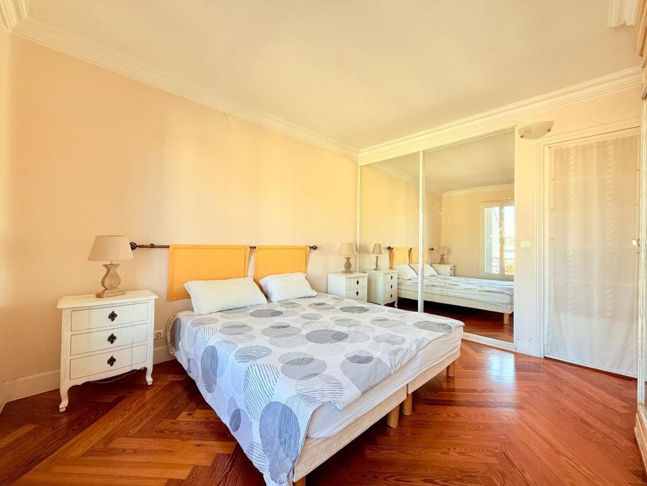 Property photo in Carre d'Or