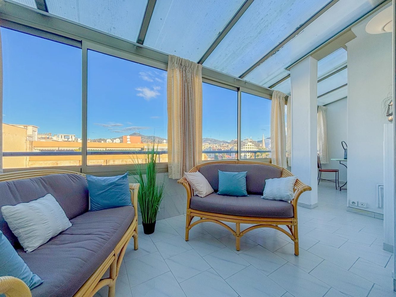 Property photo in Carre d'Or