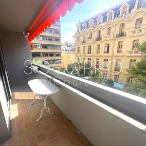 Property in Carre d'Or