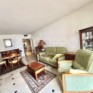 Property in Carre d'Or