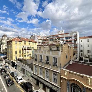 Property in Carre d'Or