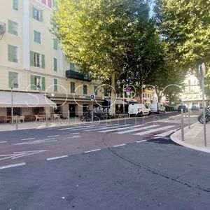 Property in Carre d'Or