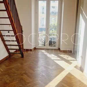 Property in Carre d'Or