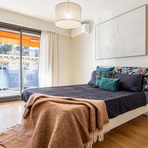 Property in Carre d'Or