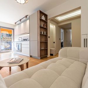 Property in Carre d'Or