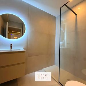 Property in Carre d'Or