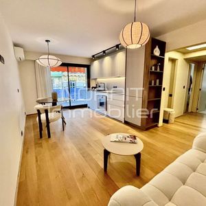 Property in Carre d'Or