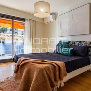 Property in Carre d'Or