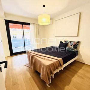 Property in Carre d'Or