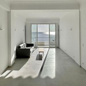 Property in Carre d'Or