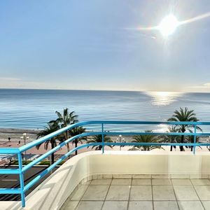 Property in Carre d'Or