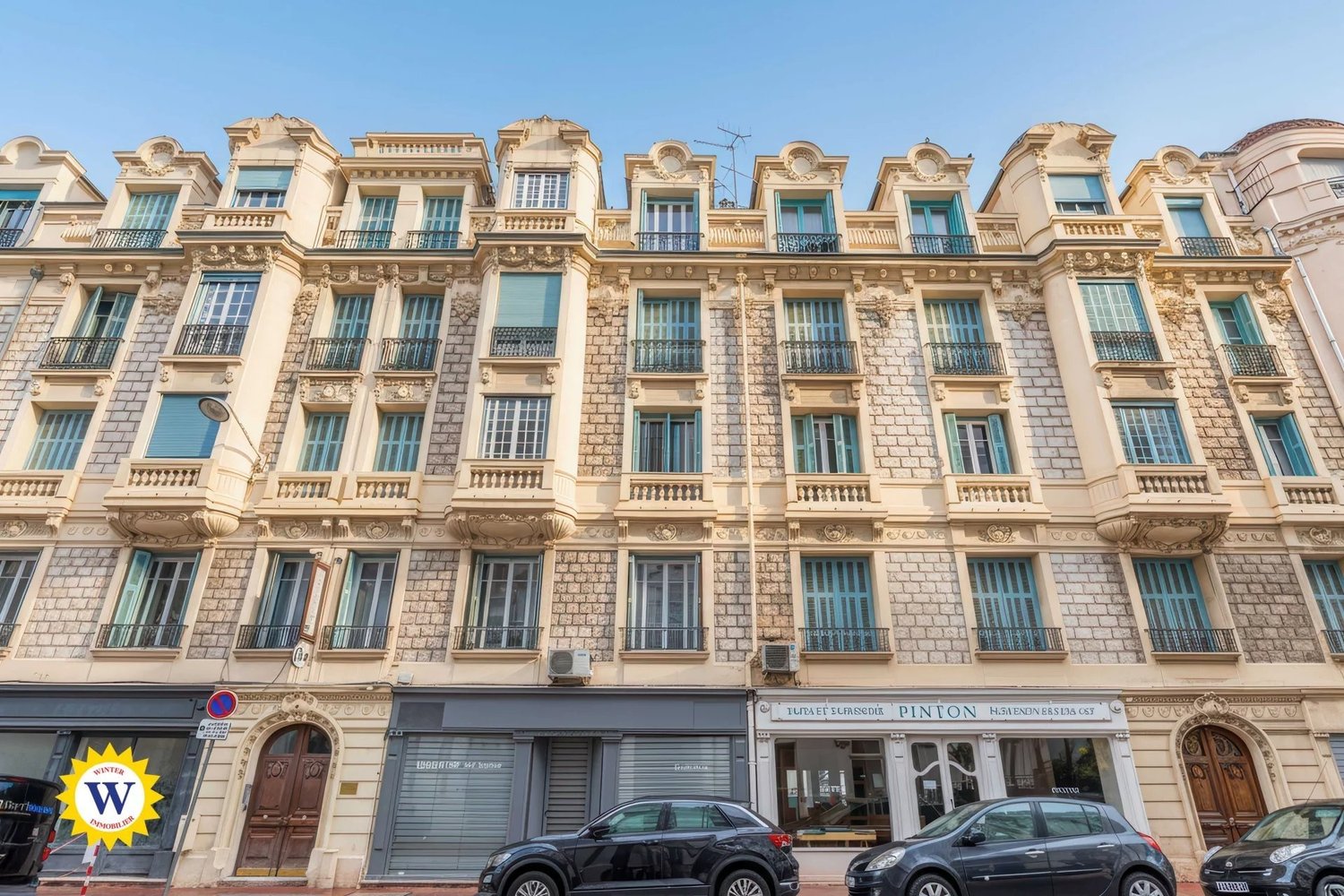 Property photo in Carre d'Or