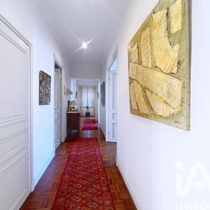 Property in Carre d'Or