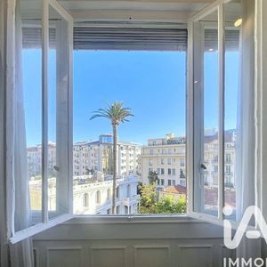 Property in Carre d'Or