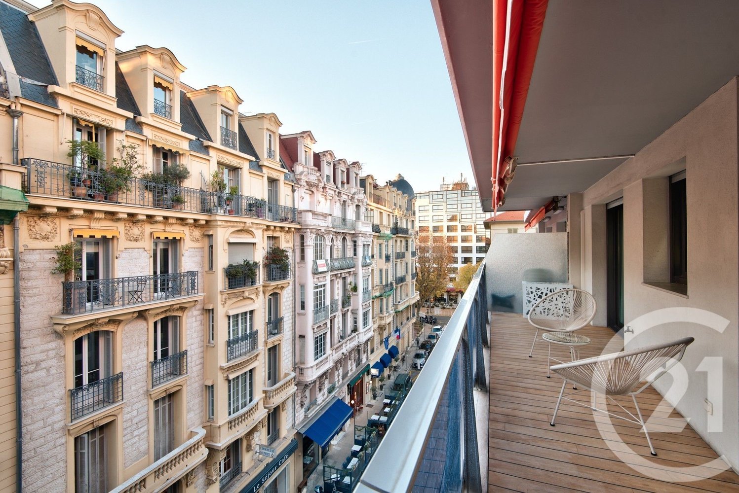 Property photo in Carre d'Or