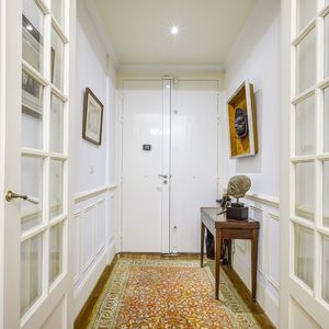 Property in Carre d'Or