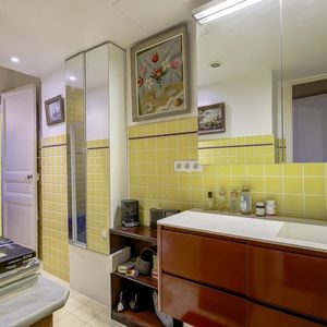 Property in Carre d'Or