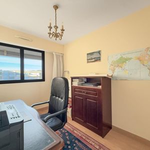 Property in Carre d'Or