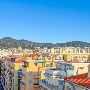 Property in Carre d'Or