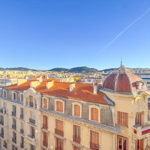 Property in Carre d'Or