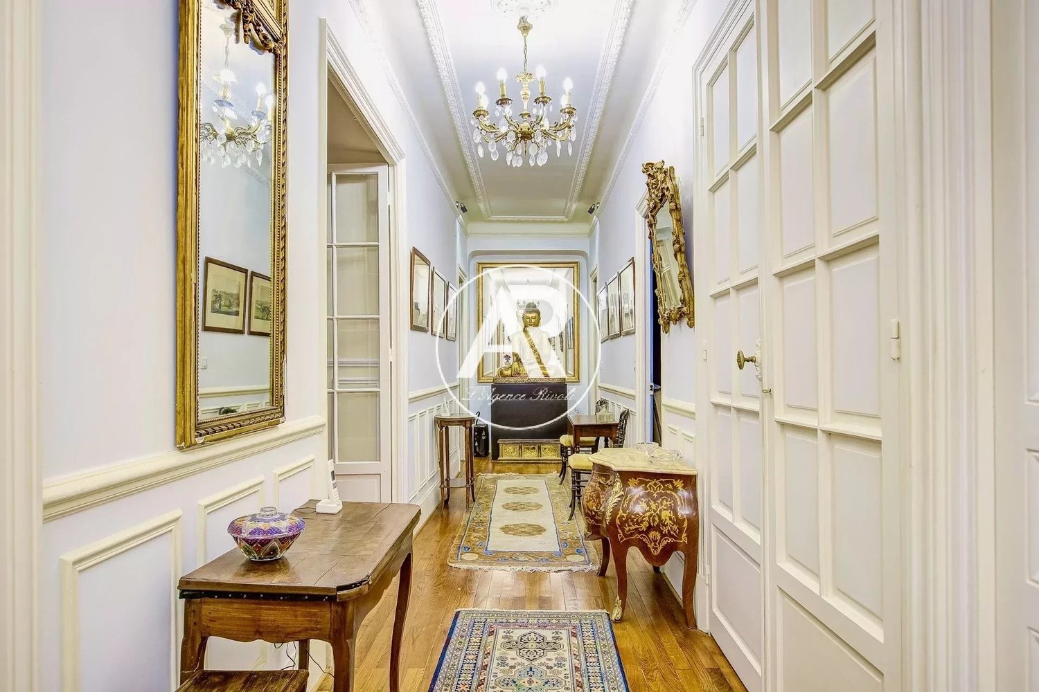 Property photo in Carre d'Or