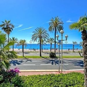 Property in Carre d'Or