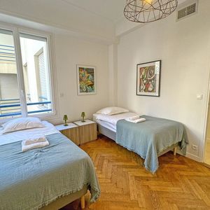 Property in Carre d'Or