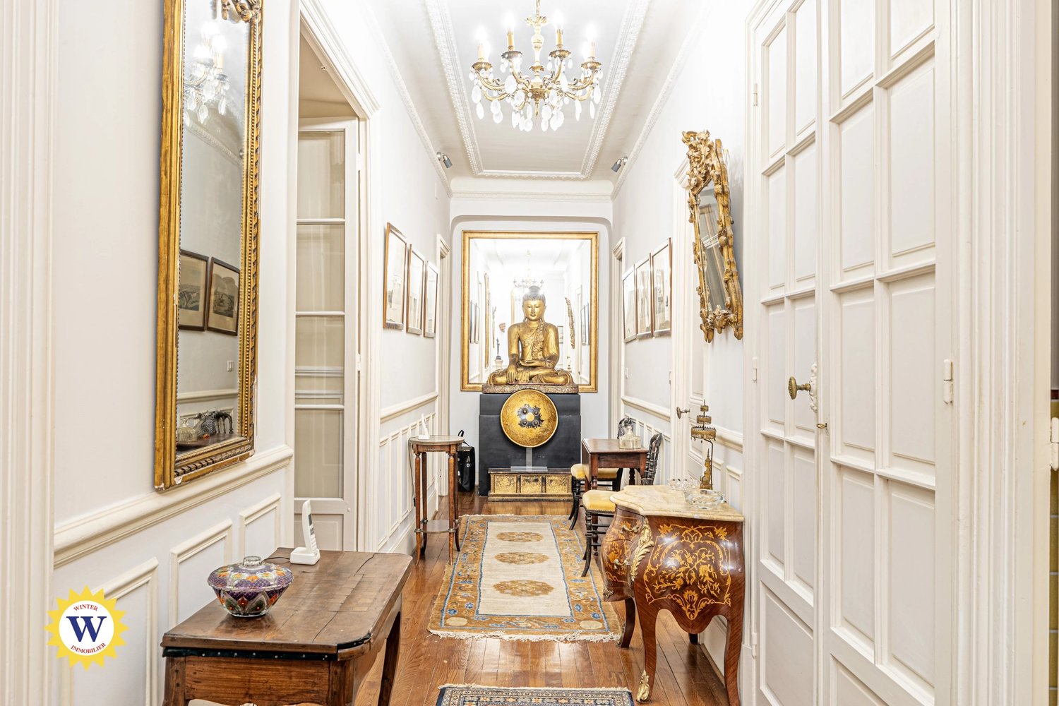 Property photo in Carre d'Or