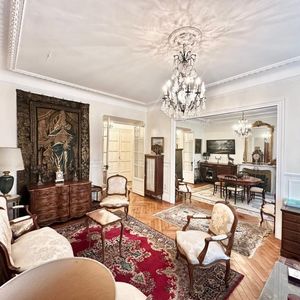 Property in Carre d'Or