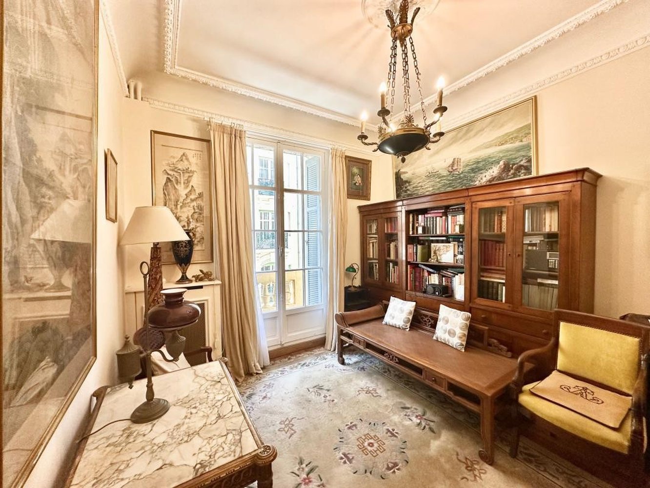 Property photo in Carre d'Or