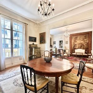 Property in Carre d'Or