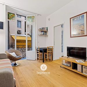 Property in Carre d'Or